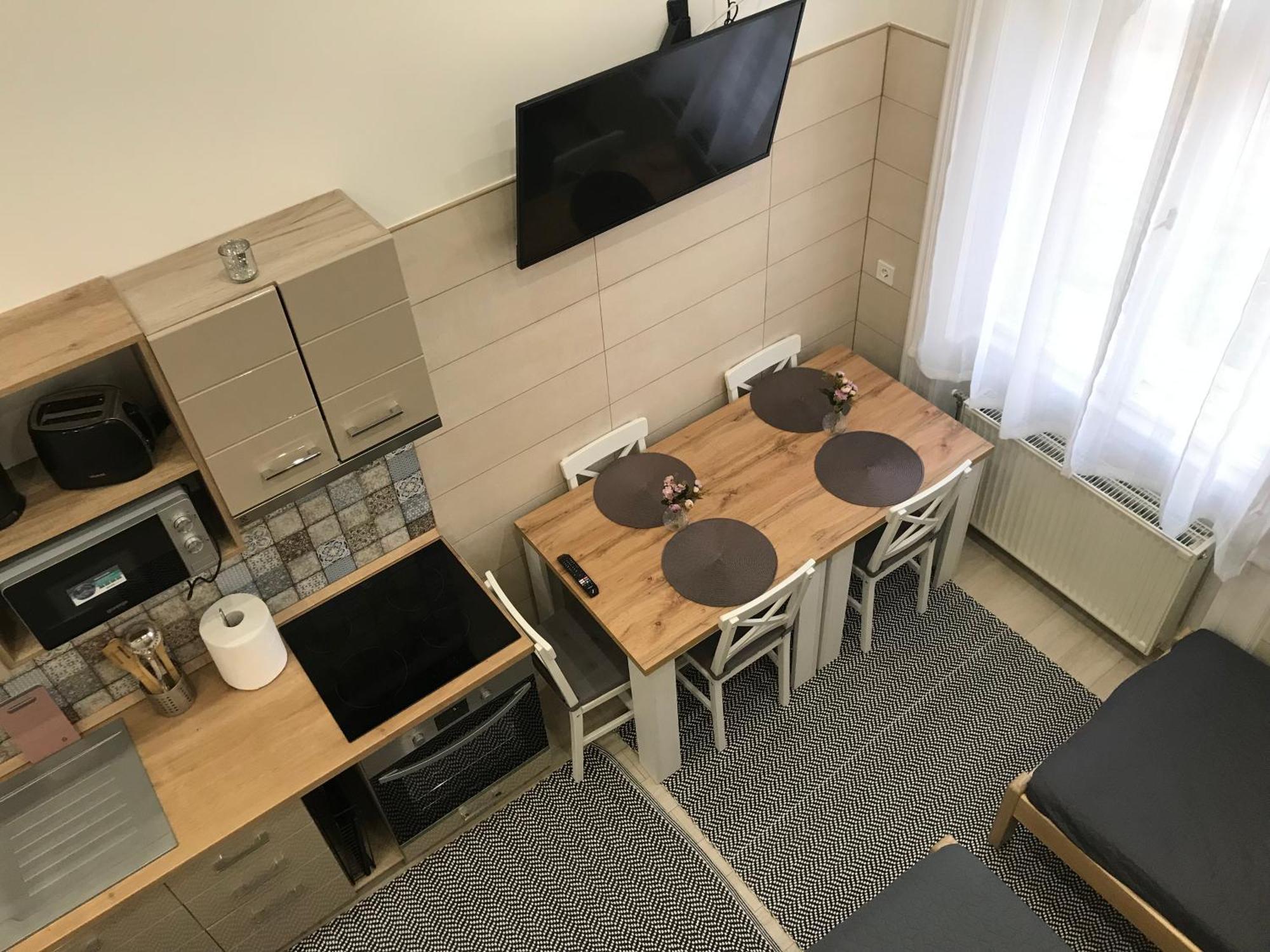 Móra apartman 2 Kiskunfélegyháza Exterior foto