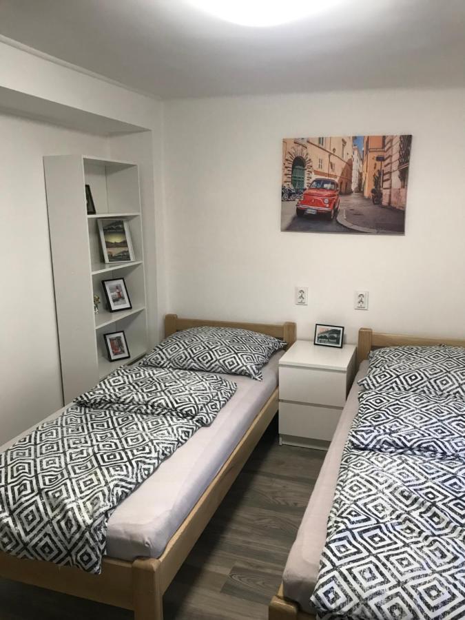 Móra apartman 2 Kiskunfélegyháza Exterior foto